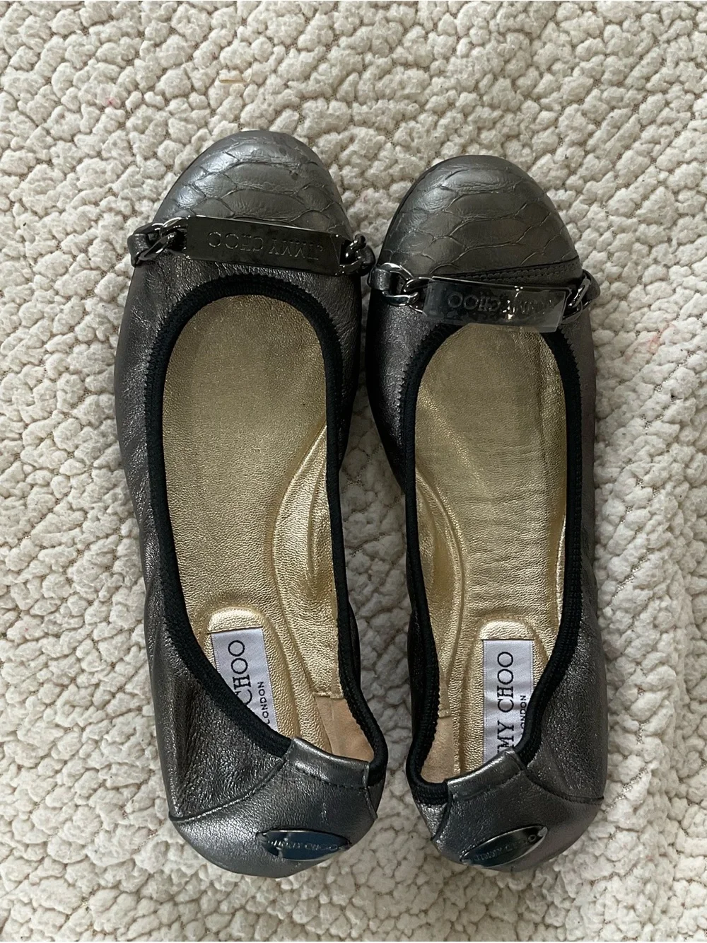 Jimmy Choo Metallic Gunmetal Ballet Flats with Chain Plaque sz 38.5 NWOT